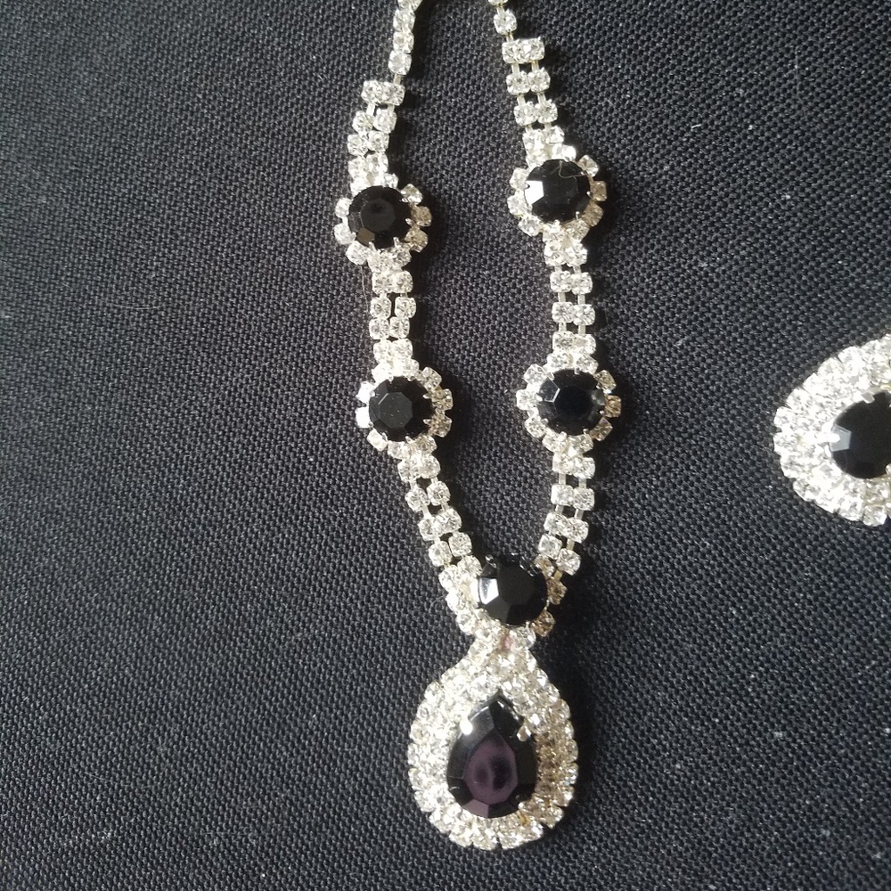 Prom Jewelry - Picture 2 of 3